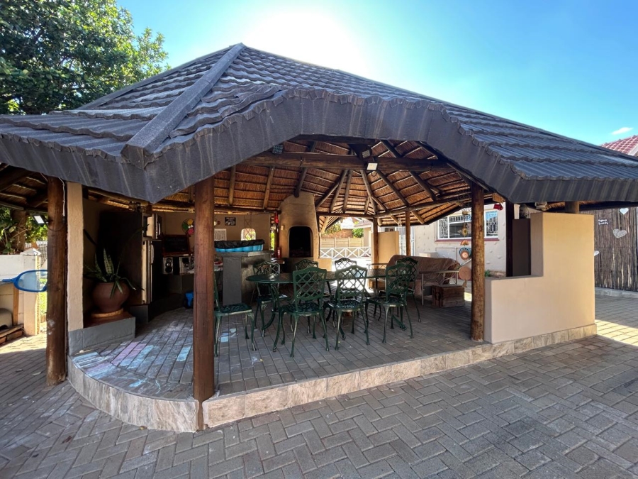 4 Bedroom Property for Sale in Monument Heights Northern Cape